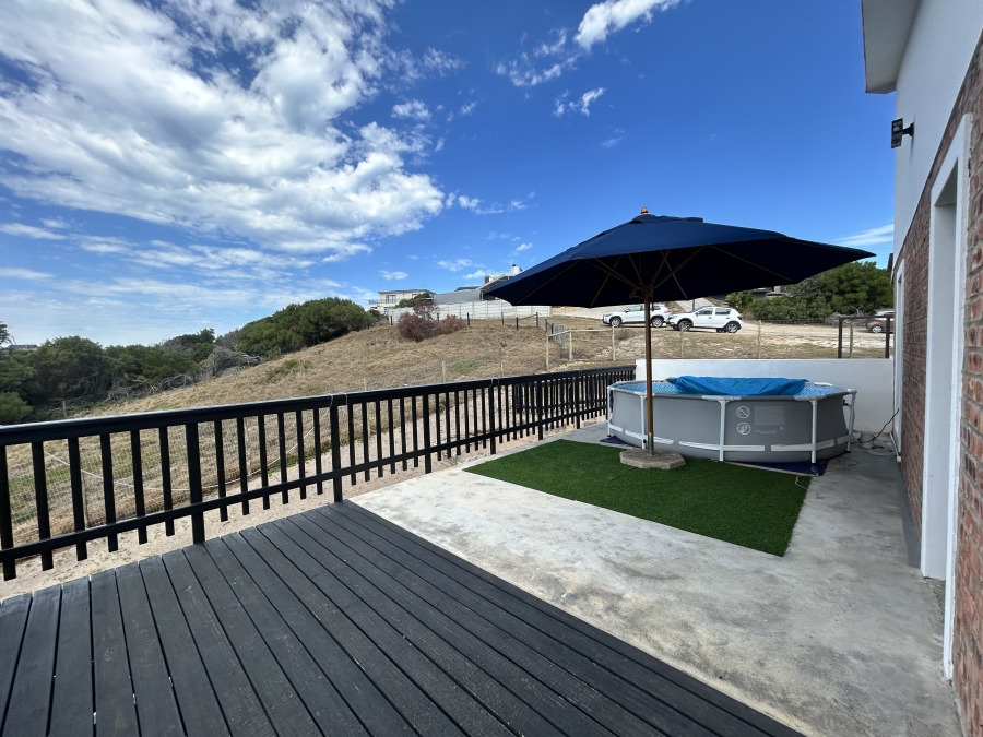 3 Bedroom Property for Sale in Paradise Beach Eastern Cape